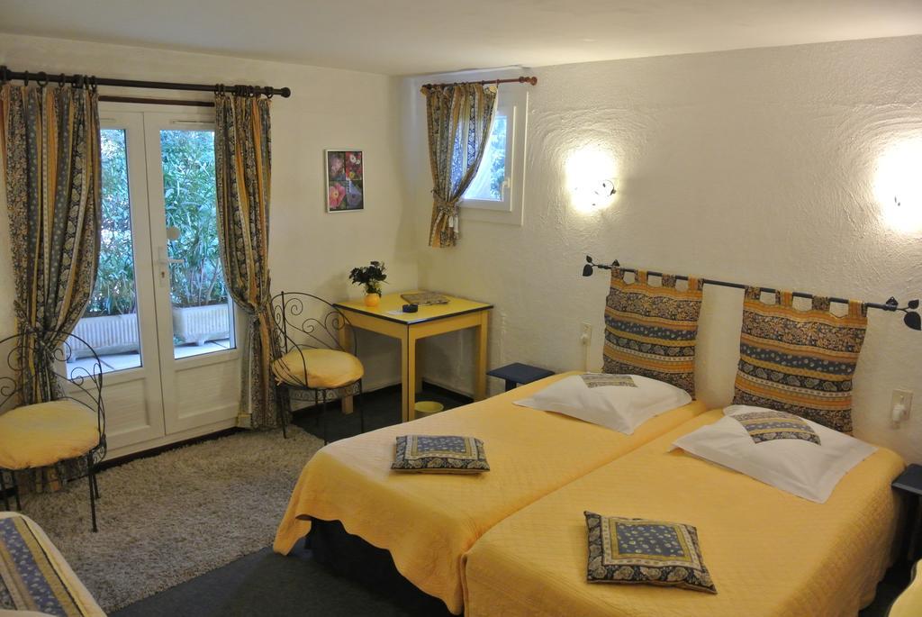 La Vieille Bastide Bed & Breakfast Flayosc Exterior photo