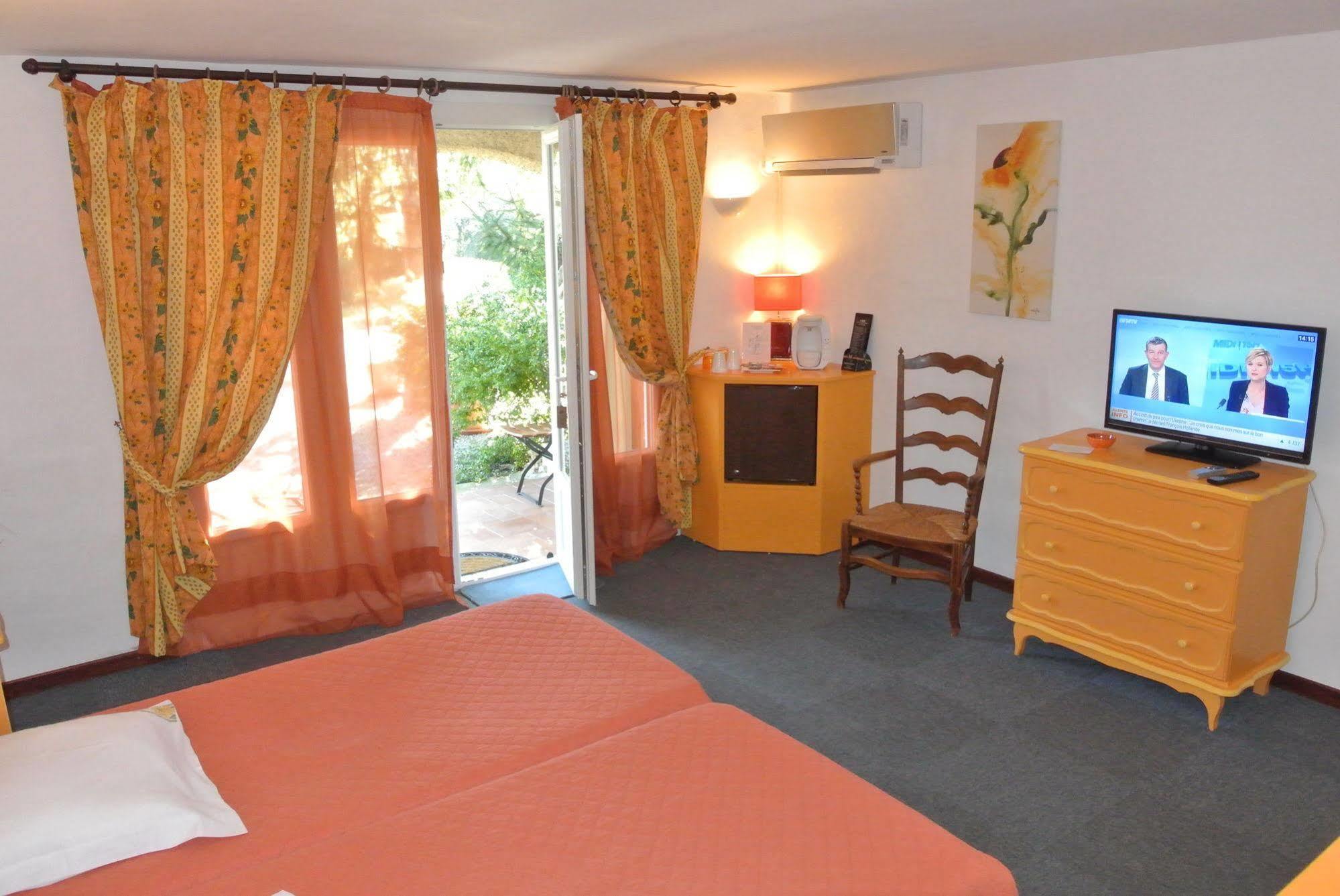 La Vieille Bastide Bed & Breakfast Flayosc Exterior photo